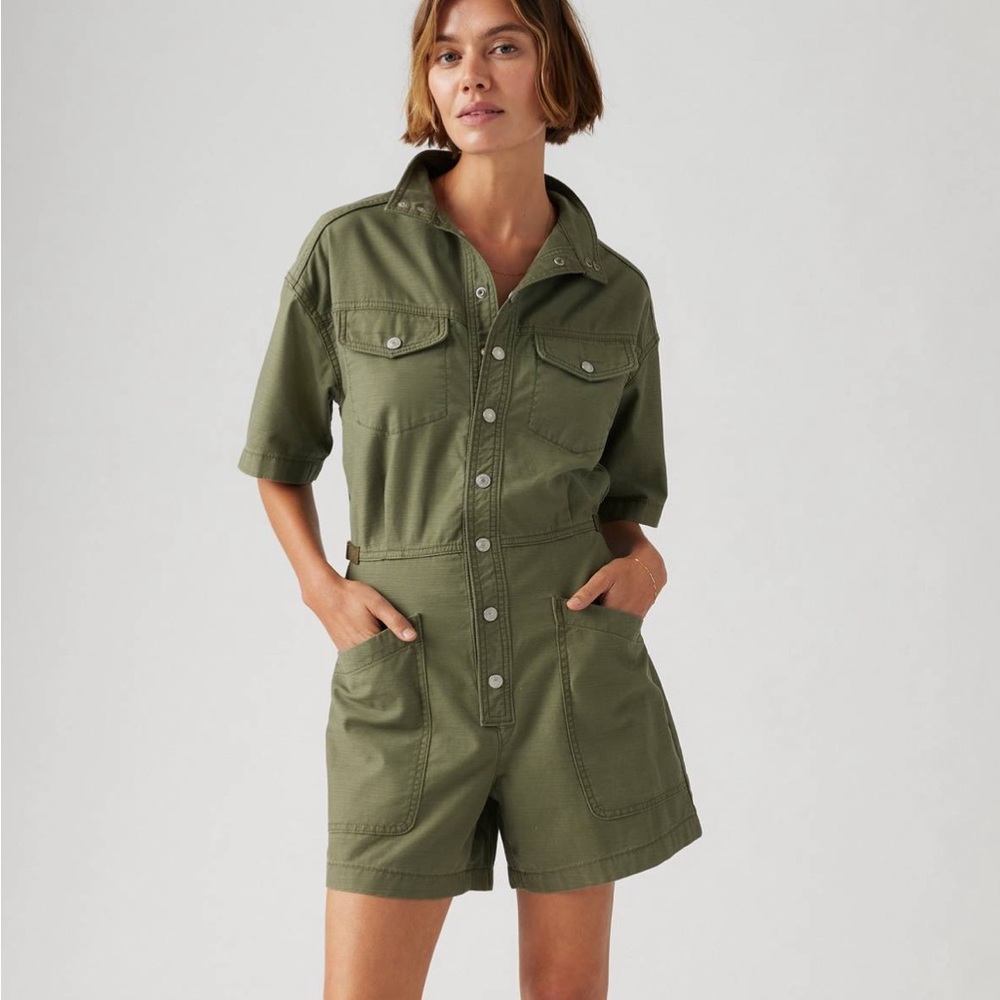 Levis romper one piece shorts Sz xs new